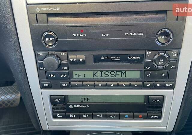 Серый Фольксваген Бора, объемом двигателя 1.6 л и пробегом 295 тыс. км за 4490 $, фото 18 на Automoto.ua