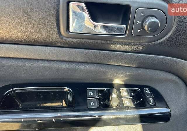 Серый Фольксваген Бора, объемом двигателя 1.6 л и пробегом 295 тыс. км за 4490 $, фото 12 на Automoto.ua