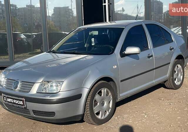 Серый Фольксваген Бора, объемом двигателя 1.6 л и пробегом 295 тыс. км за 4490 $, фото 2 на Automoto.ua