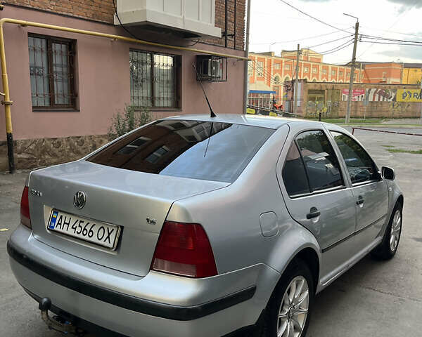 Сірий Фольксваген Бора, об'ємом двигуна 1.6 л та пробігом 232 тис. км за 3500 $, фото 4 на Automoto.ua