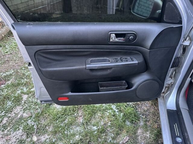 Сірий Фольксваген Бора, об'ємом двигуна 2 л та пробігом 224 тис. км за 2550 $, фото 7 на Automoto.ua