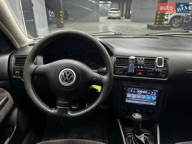 Серый Фольксваген Бора, объемом двигателя 1.6 л и пробегом 279 тыс. км за 5000 $, фото 7 на Automoto.ua