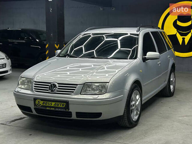 Серый Фольксваген Бора, объемом двигателя 1.6 л и пробегом 279 тыс. км за 5000 $, фото 2 на Automoto.ua