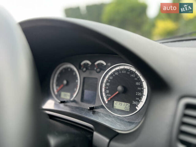 Серый Фольксваген Бора, объемом двигателя 1.78 л и пробегом 280 тыс. км за 4250 $, фото 38 на Automoto.ua