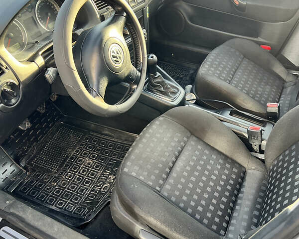 Серый Фольксваген Бора, объемом двигателя 1.6 л и пробегом 275 тыс. км за 2900 $, фото 13 на Automoto.ua