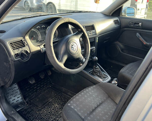 Серый Фольксваген Бора, объемом двигателя 1.6 л и пробегом 275 тыс. км за 2900 $, фото 12 на Automoto.ua