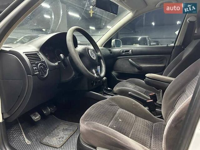 Серый Фольксваген Бора, объемом двигателя 1.6 л и пробегом 279 тыс. км за 5000 $, фото 10 на Automoto.ua