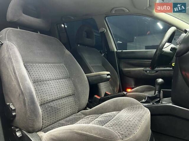 Серый Фольксваген Бора, объемом двигателя 1.6 л и пробегом 279 тыс. км за 5000 $, фото 12 на Automoto.ua