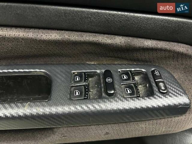 Серый Фольксваген Бора, объемом двигателя 1.6 л и пробегом 279 тыс. км за 5000 $, фото 17 на Automoto.ua