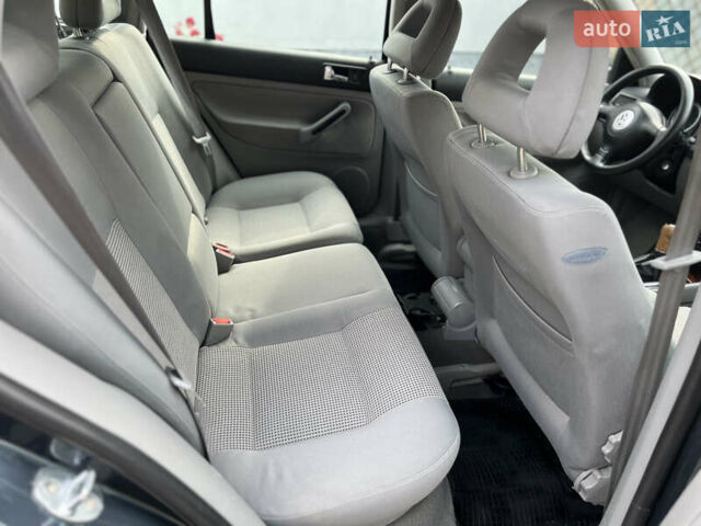 Серый Фольксваген Бора, объемом двигателя 1.78 л и пробегом 280 тыс. км за 4250 $, фото 68 на Automoto.ua