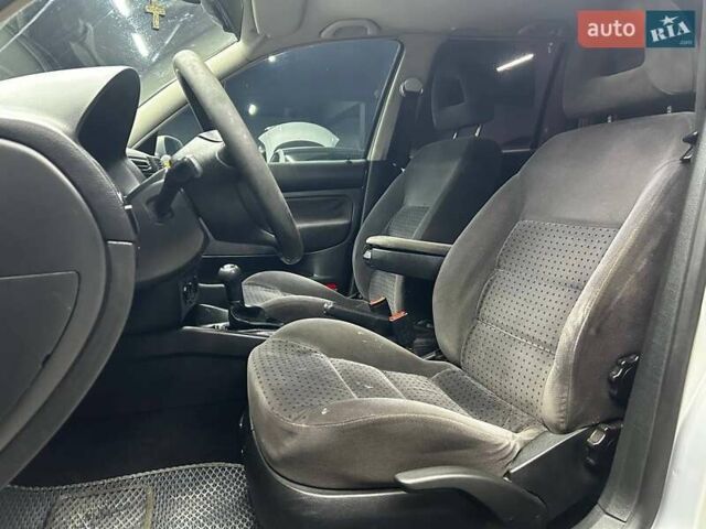 Серый Фольксваген Бора, объемом двигателя 1.6 л и пробегом 279 тыс. км за 5000 $, фото 19 на Automoto.ua