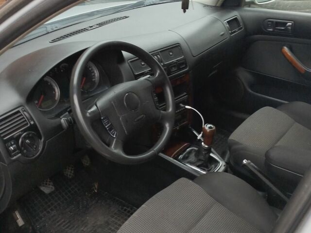 Сірий Фольксваген Бора, об'ємом двигуна 1.9 л та пробігом 400 тис. км за 3700 $, фото 4 на Automoto.ua