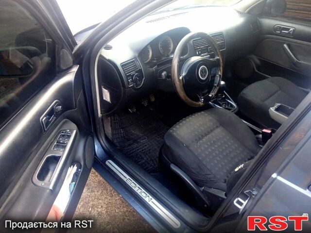 Серый Фольксваген Бора, объемом двигателя 1.6 л и пробегом 300 тыс. км за 4300 $, фото 4 на Automoto.ua