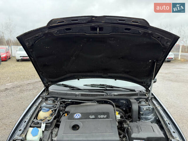Серый Фольксваген Бора, объемом двигателя 1.6 л и пробегом 200 тыс. км за 3700 $, фото 19 на Automoto.ua