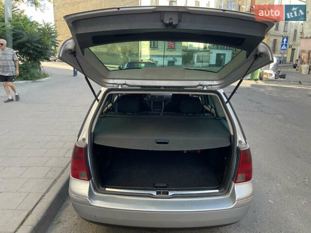 Серый Фольксваген Бора, объемом двигателя 1.9 л и пробегом 420 тыс. км за 4800 $, фото 4 на Automoto.ua