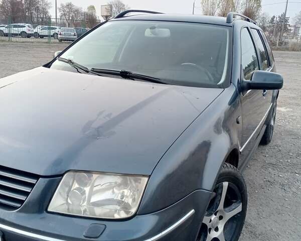 Сірий Фольксваген Бора, об'ємом двигуна 1.9 л та пробігом 386 тис. км за 3900 $, фото 2 на Automoto.ua