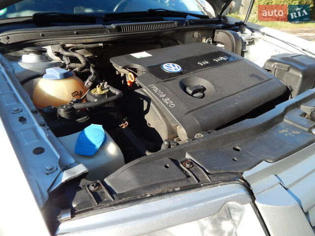 Сірий Фольксваген Бора, об'ємом двигуна 1.6 л та пробігом 203 тис. км за 3800 $, фото 29 на Automoto.ua
