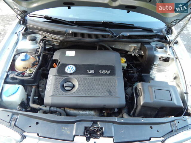 Сірий Фольксваген Бора, об'ємом двигуна 1.6 л та пробігом 203 тис. км за 3800 $, фото 27 на Automoto.ua