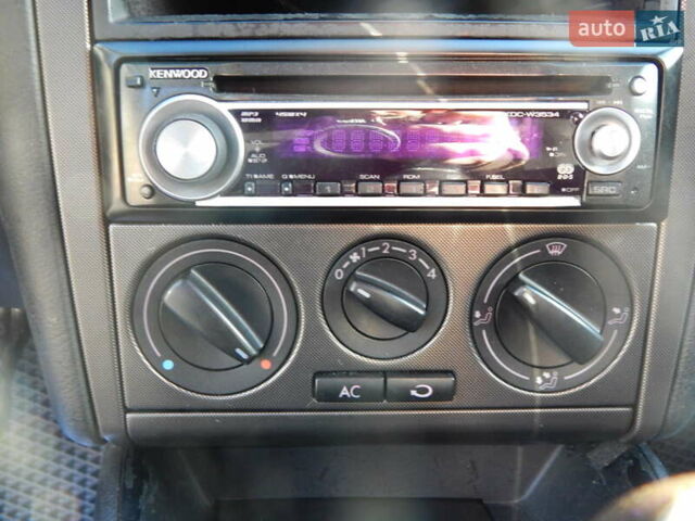 Сірий Фольксваген Бора, об'ємом двигуна 1.6 л та пробігом 203 тис. км за 3800 $, фото 38 на Automoto.ua