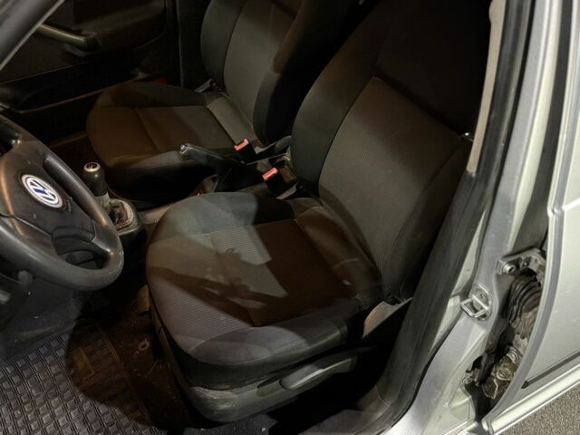 Серый Фольксваген Бора, объемом двигателя 1.9 л и пробегом 240 тыс. км за 1999 $, фото 5 на Automoto.ua