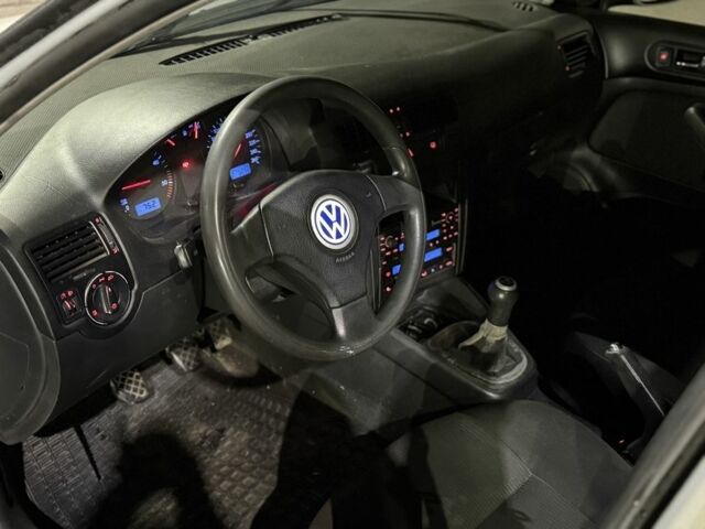 Серый Фольксваген Бора, объемом двигателя 1.9 л и пробегом 240 тыс. км за 1999 $, фото 4 на Automoto.ua