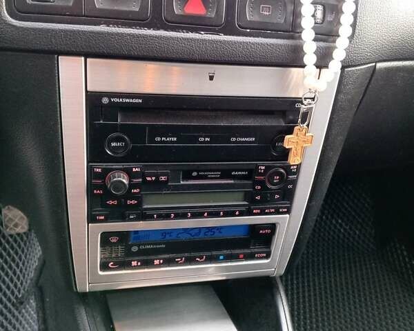 Сірий Фольксваген Бора, об'ємом двигуна 1.9 л та пробігом 386 тис. км за 3900 $, фото 7 на Automoto.ua