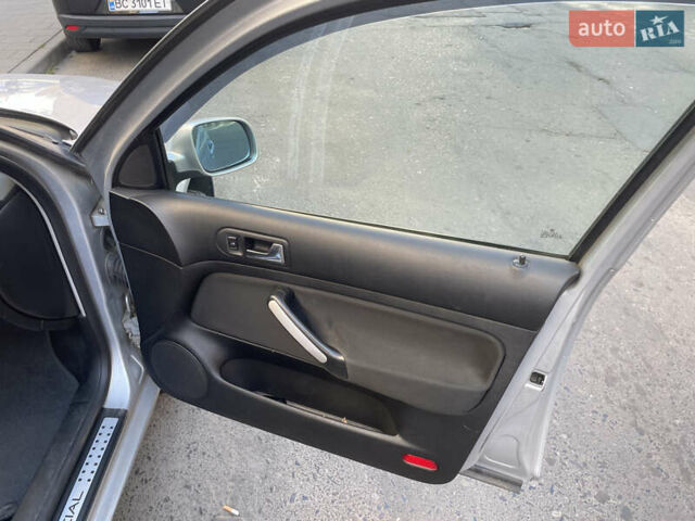 Серый Фольксваген Бора, объемом двигателя 1.9 л и пробегом 420 тыс. км за 4800 $, фото 13 на Automoto.ua