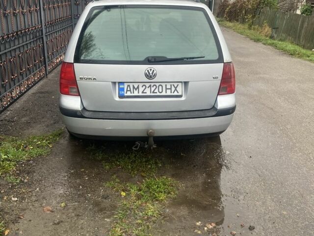 Серый Фольксваген Бора, объемом двигателя 1.6 л и пробегом 304 тыс. км за 4000 $, фото 5 на Automoto.ua