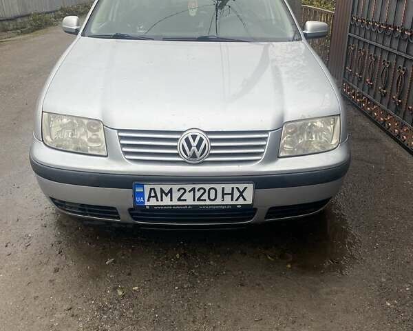 Серый Фольксваген Бора, объемом двигателя 1.6 л и пробегом 304 тыс. км за 4000 $, фото 12 на Automoto.ua