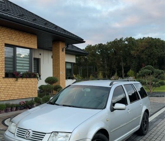 Фольксваген Бора 2003 у Луцьку на Automoto.ua Сірий Фольксваген Бора, об'ємом двигуна 1.9 л та пробігом 773 тис. км за 3100 $, фото 1 на Automoto.ua