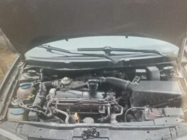 Сірий Фольксваген Бора, об'ємом двигуна 0 л та пробігом 300 тис. км за 1440 $, фото 1 на Automoto.ua