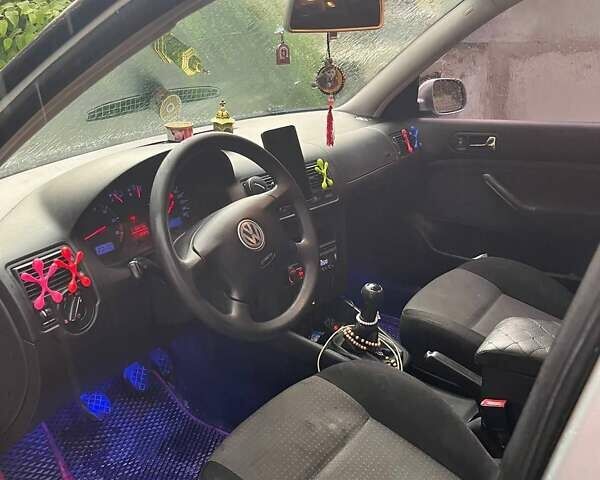 Серый Фольксваген Бора, объемом двигателя 1.6 л и пробегом 270 тыс. км за 4450 $, фото 3 на Automoto.ua