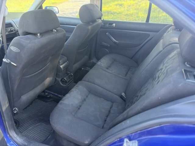 Синій Фольксваген Бора, об'ємом двигуна 1.9 л та пробігом 247 тис. км за 5000 $, фото 7 на Automoto.ua