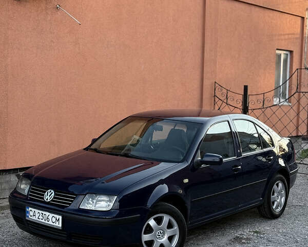 Синий Фольксваген Бора, объемом двигателя 1.6 л и пробегом 462 тыс. км за 4400 $, фото 3 на Automoto.ua