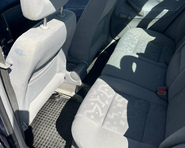 Синій Фольксваген Бора, об'ємом двигуна 1.6 л та пробігом 315 тис. км за 3300 $, фото 13 на Automoto.ua