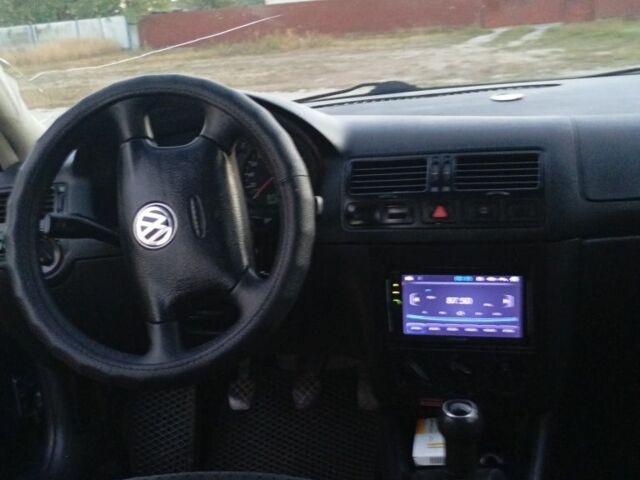 Синий Фольксваген Бора, объемом двигателя 1.9 л и пробегом 1 тыс. км за 3750 $, фото 6 на Automoto.ua