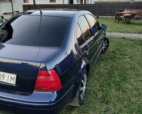 Синий Фольксваген Бора, объемом двигателя 1.6 л и пробегом 280 тыс. км за 3000 $, фото 4 на Automoto.ua