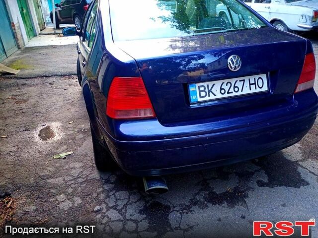 Синій Фольксваген Бора, об'ємом двигуна 1.6 л та пробігом 399 тис. км за 3250 $, фото 3 на Automoto.ua