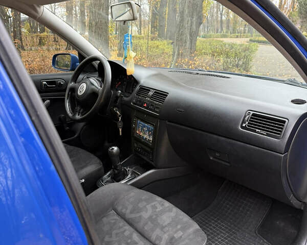 Синий Фольксваген Бора, объемом двигателя 1.6 л и пробегом 380 тыс. км за 3500 $, фото 7 на Automoto.ua