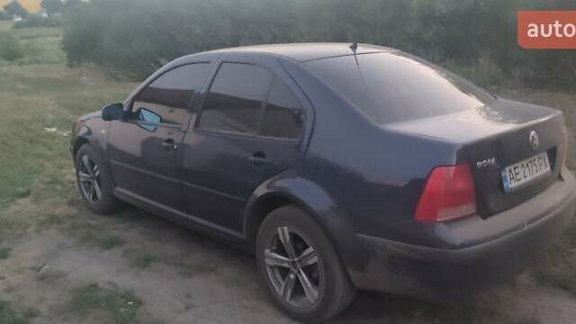 Синий Фольксваген Бора, объемом двигателя 1.6 л и пробегом 241 тыс. км за 3500 $, фото 2 на Automoto.ua