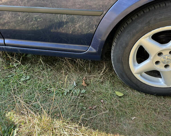 Синій Фольксваген Бора, об'ємом двигуна 1.6 л та пробігом 315 тис. км за 3300 $, фото 19 на Automoto.ua
