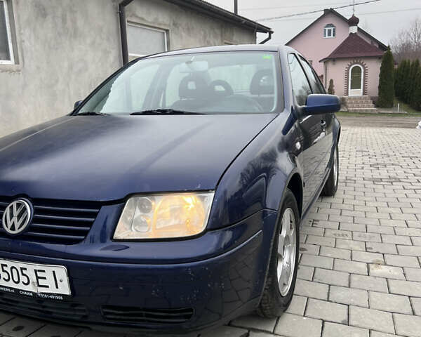 Синий Фольксваген Бора, объемом двигателя 1.6 л и пробегом 300 тыс. км за 2650 $, фото 3 на Automoto.ua