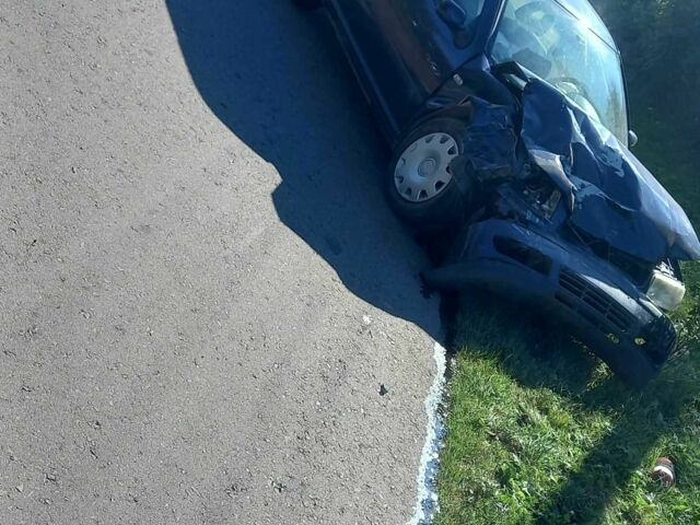 Синий Фольксваген Бора, объемом двигателя 1.6 л и пробегом 290 тыс. км за 2000 $, фото 3 на Automoto.ua