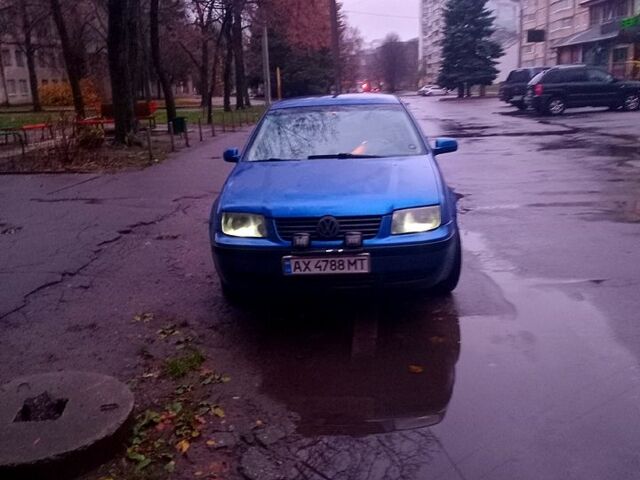 Синий Фольксваген Бора, объемом двигателя 1.6 л и пробегом 0 тыс. км за 3700 $, фото 3 на Automoto.ua