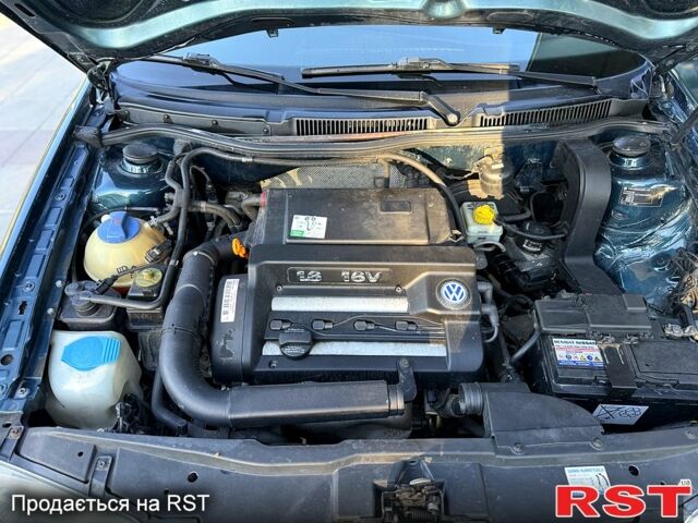 Синий Фольксваген Бора, объемом двигателя 1.6 л и пробегом 200 тыс. км за 4850 $, фото 5 на Automoto.ua