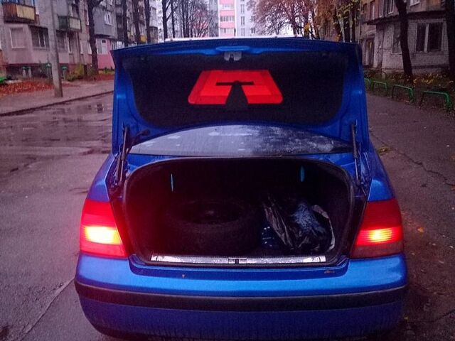 Синий Фольксваген Бора, объемом двигателя 1.6 л и пробегом 0 тыс. км за 3700 $, фото 6 на Automoto.ua