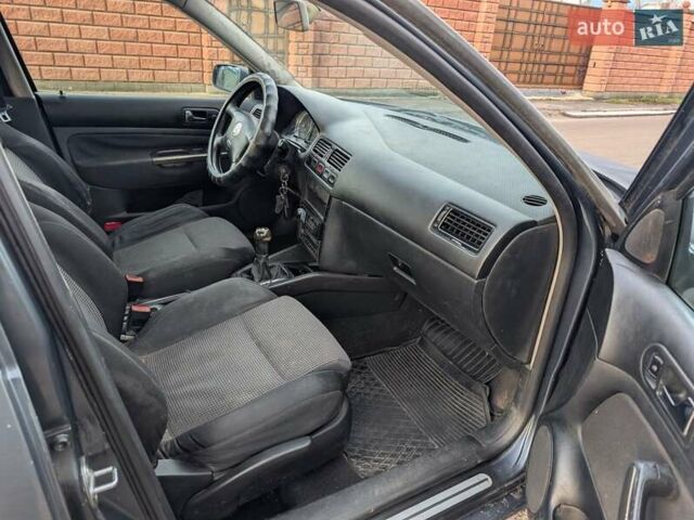 Синий Фольксваген Бора, объемом двигателя 1.9 л и пробегом 280 тыс. км за 2950 $, фото 7 на Automoto.ua