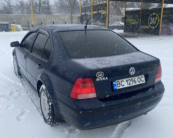 Синий Фольксваген Бора, объемом двигателя 1.6 л и пробегом 317 тыс. км за 3999 $, фото 7 на Automoto.ua