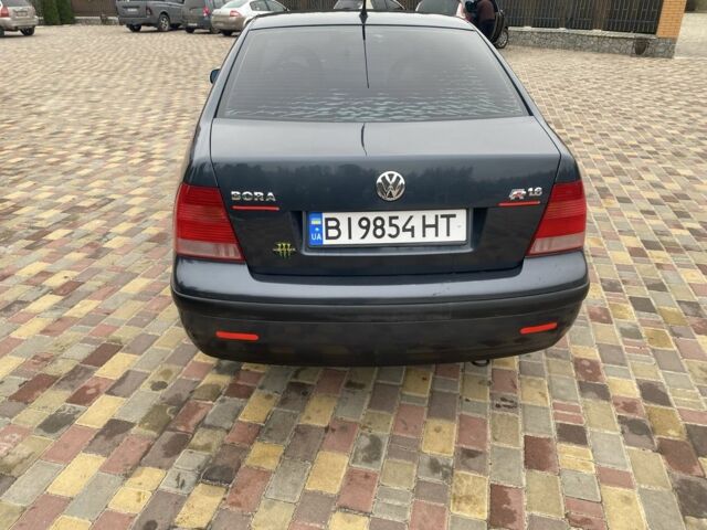 Синий Фольксваген Бора, объемом двигателя 1.6 л и пробегом 258 тыс. км за 3950 $, фото 5 на Automoto.ua