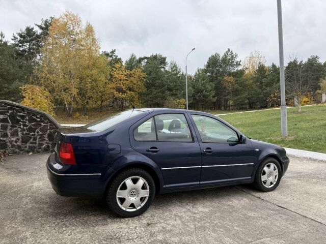 Синий Фольксваген Бора, объемом двигателя 1.9 л и пробегом 280 тыс. км за 1499 $, фото 1 на Automoto.ua